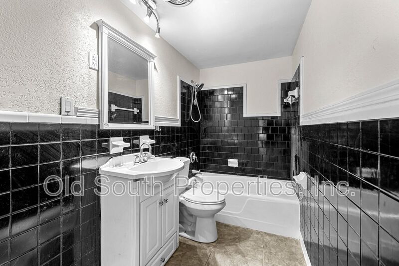 Convenient location! property image