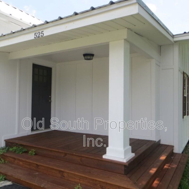 Cute downtown cottage! property image