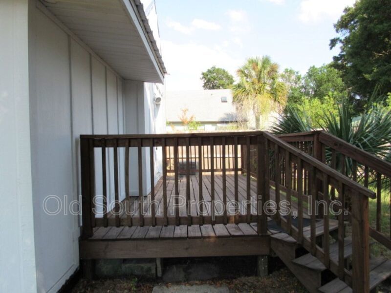 Cute downtown cottage! property image