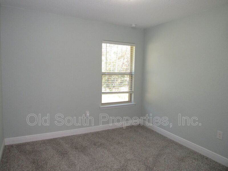 Convenient to I-10 & shopping! property image