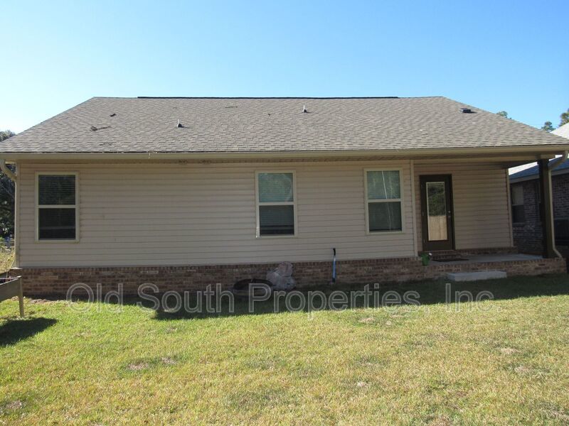 Convenient to I-10 & shopping! property image