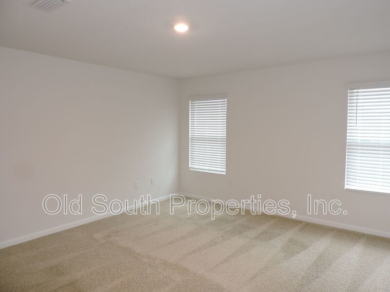 Convenient to I-10, shopping & Navy Federal complex! property image