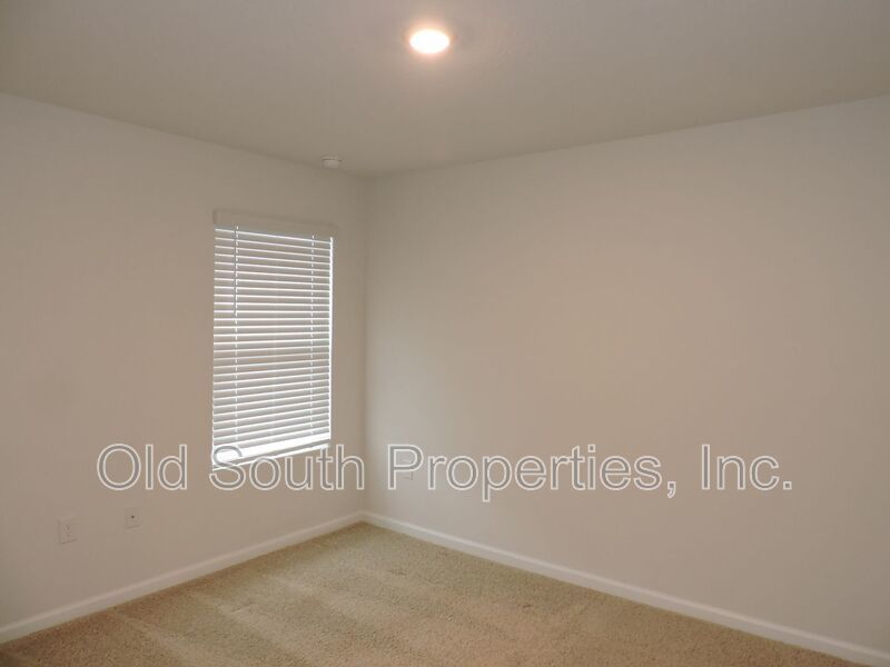 Convenient to I-10, shopping & Navy Federal complex! property image