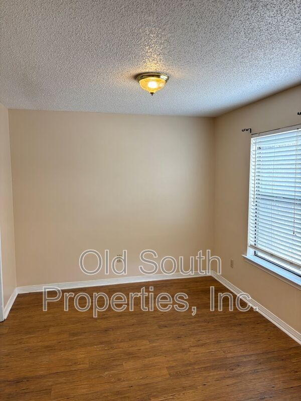 Convenient Northeast location! property image