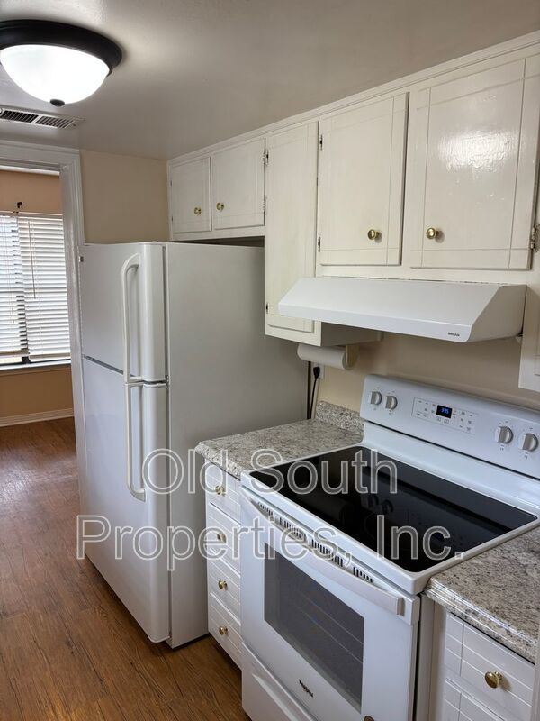 Convenient Northeast location! property image