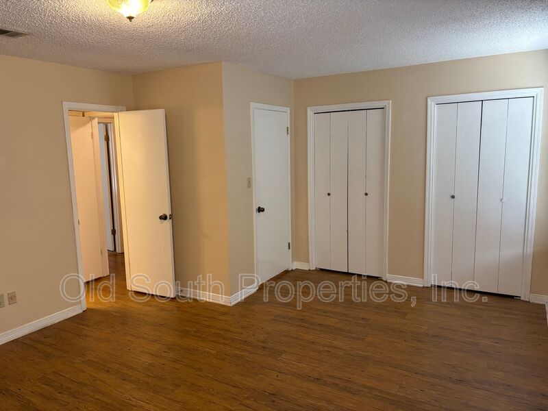 Convenient Northeast location! property image