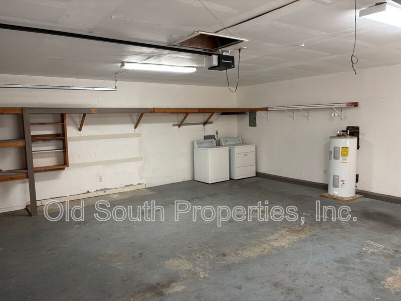 Convenient Northeast location! property image
