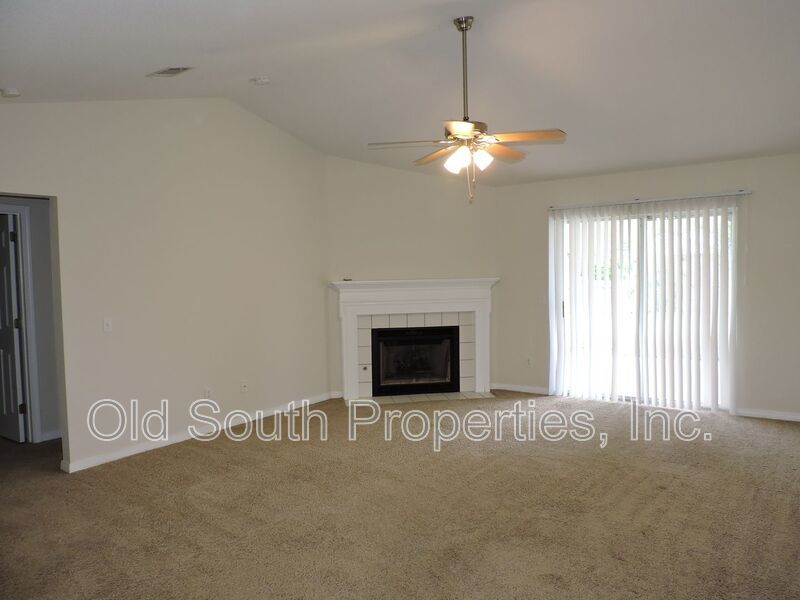 Convenient to NAS & Corry! property image