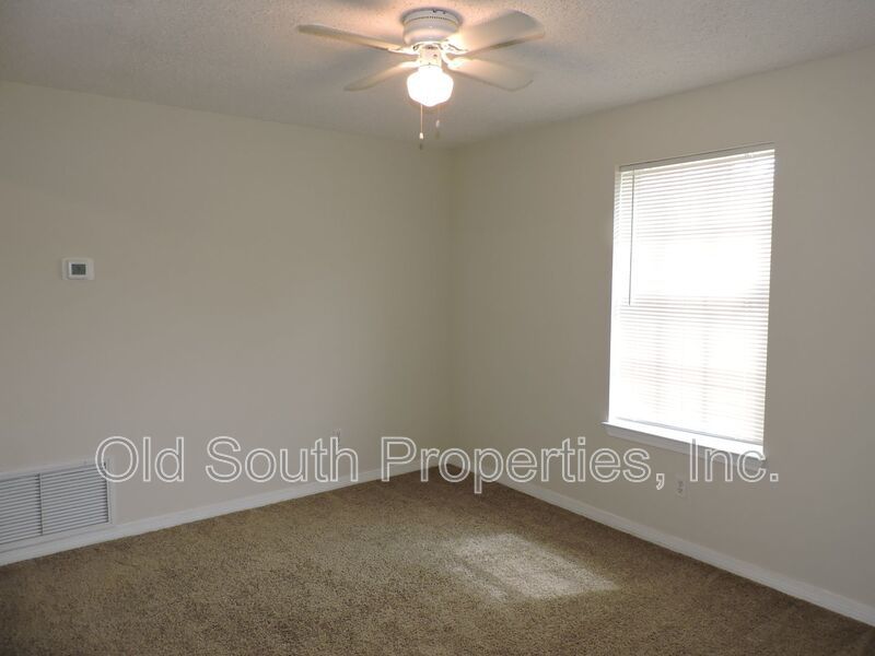 Convenient to NAS & Corry! property image