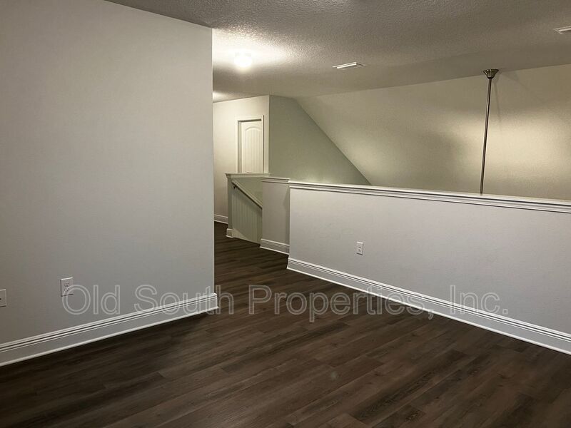 Beautiful home in Pace! property image