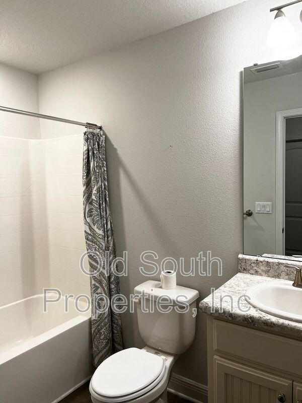 Beautiful home in Pace! property image