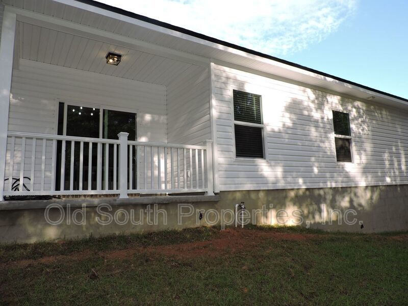 Almost new home! property image