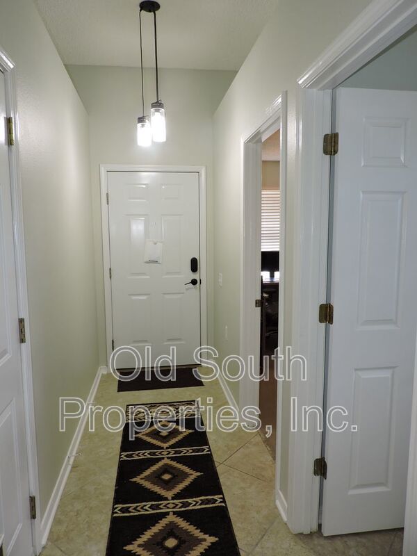 Easy access to bases, I-10 & Navy Federal complex! property image