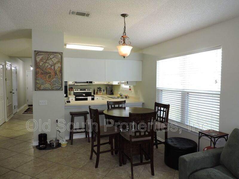 Easy access to bases, I-10 & Navy Federal complex! property image