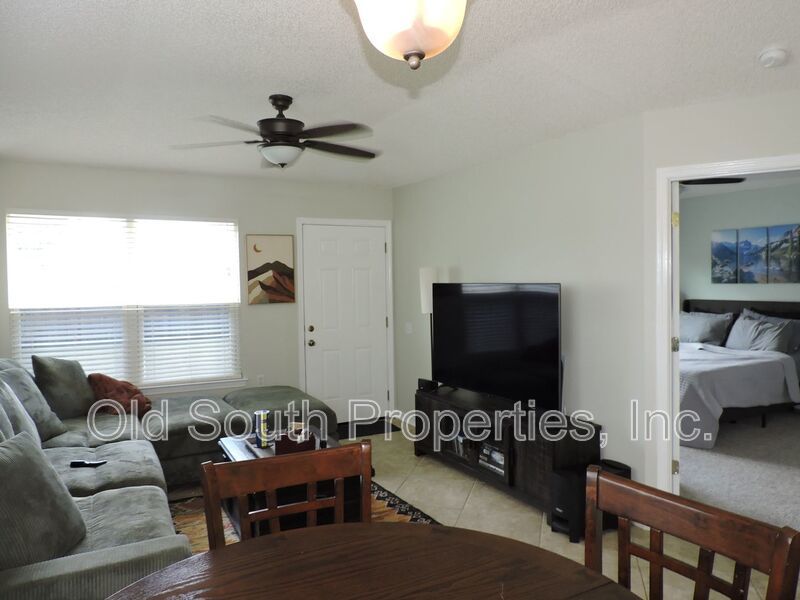 Easy access to bases, I-10 & Navy Federal complex! property image