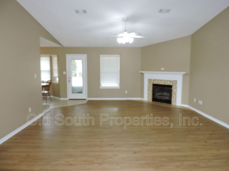 Convenient to NAS & Corry! property image