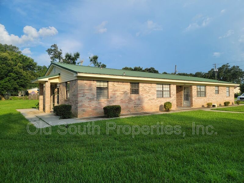Convenient to interstate & shopping! property image
