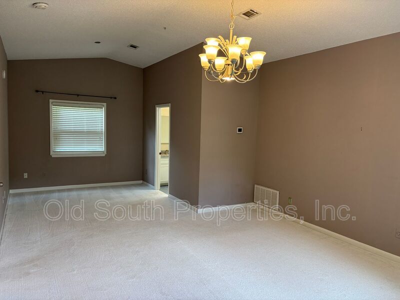 Convenient to  NAS Pensacola & Corry Station! property image