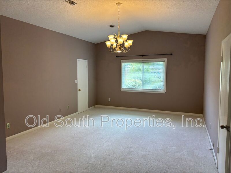 Convenient to  NAS Pensacola & Corry Station! property image