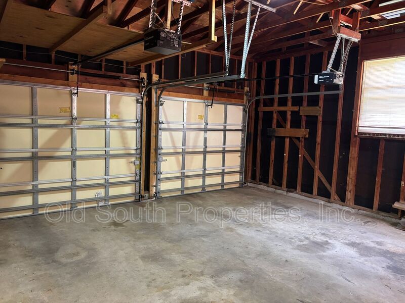 Convenient to  NAS Pensacola & Corry Station! property image