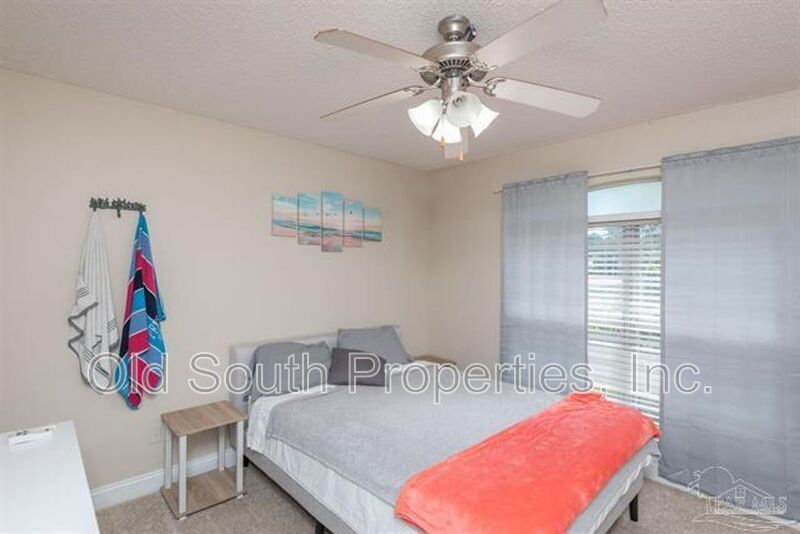 Convient Location to top rated elementry school property image