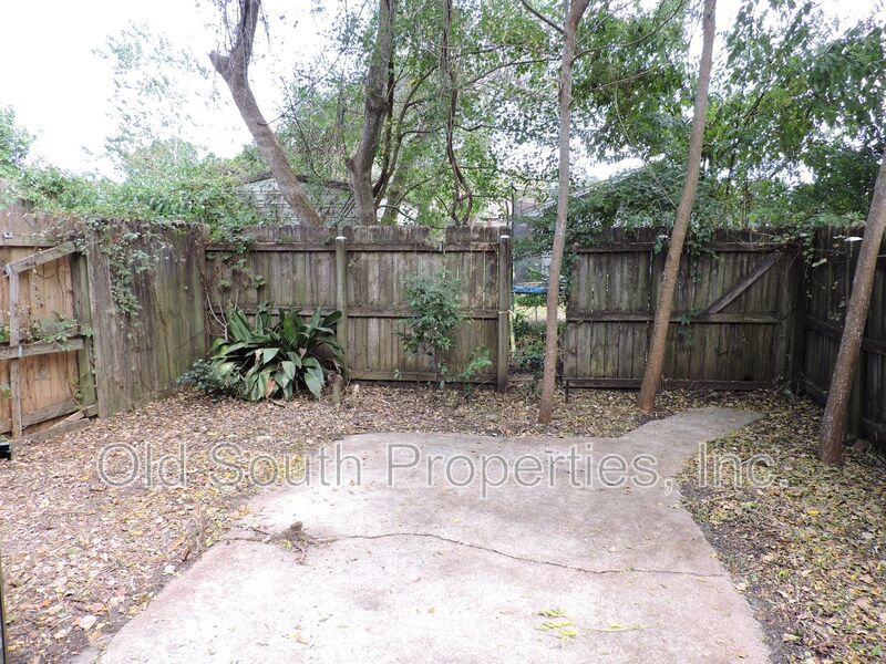 Convenient westside location! property image