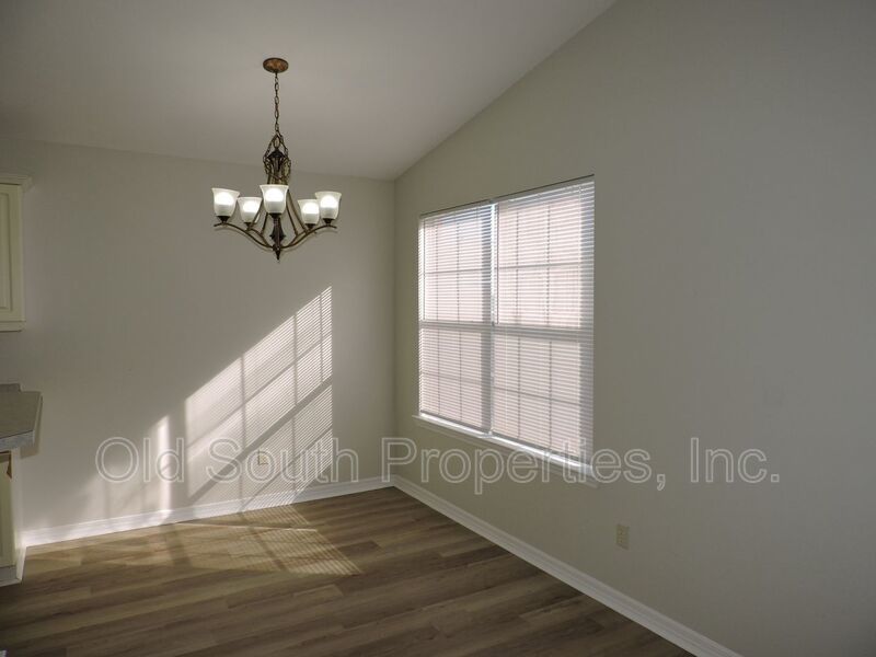 Convenient to NAS & Corry! property image