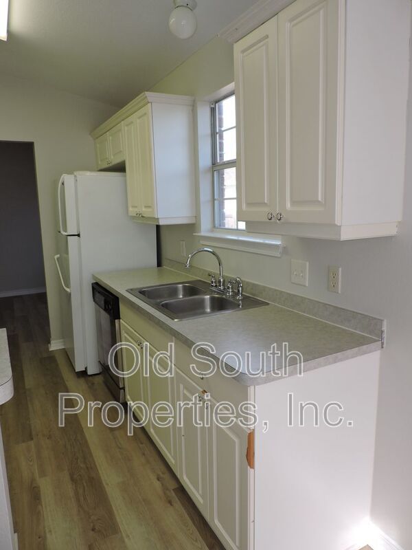 Convenient to NAS & Corry! property image