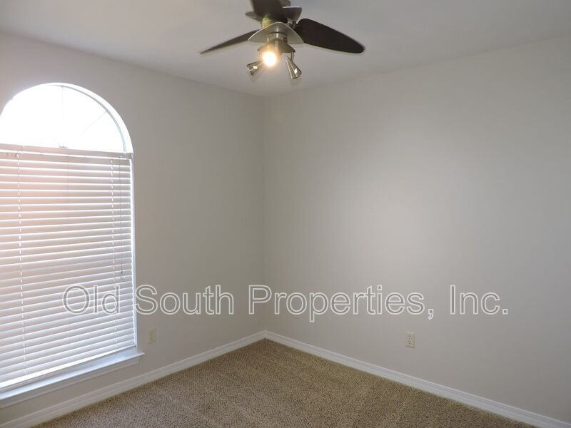 Convenient to NAS & Corry! property image