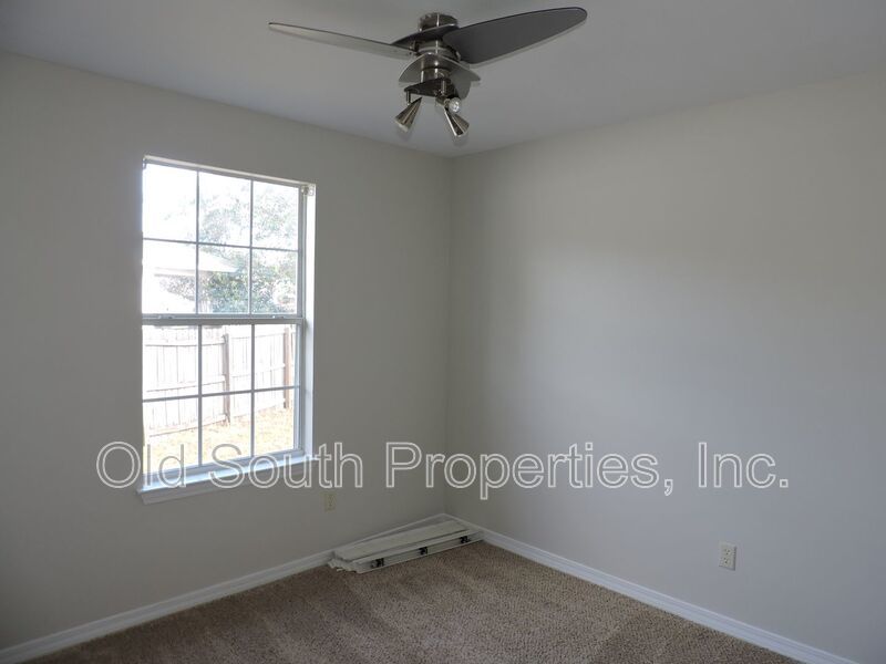 Convenient to NAS & Corry! property image