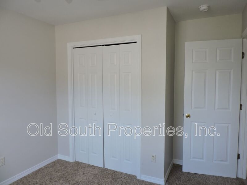 Convenient to NAS & Corry! property image