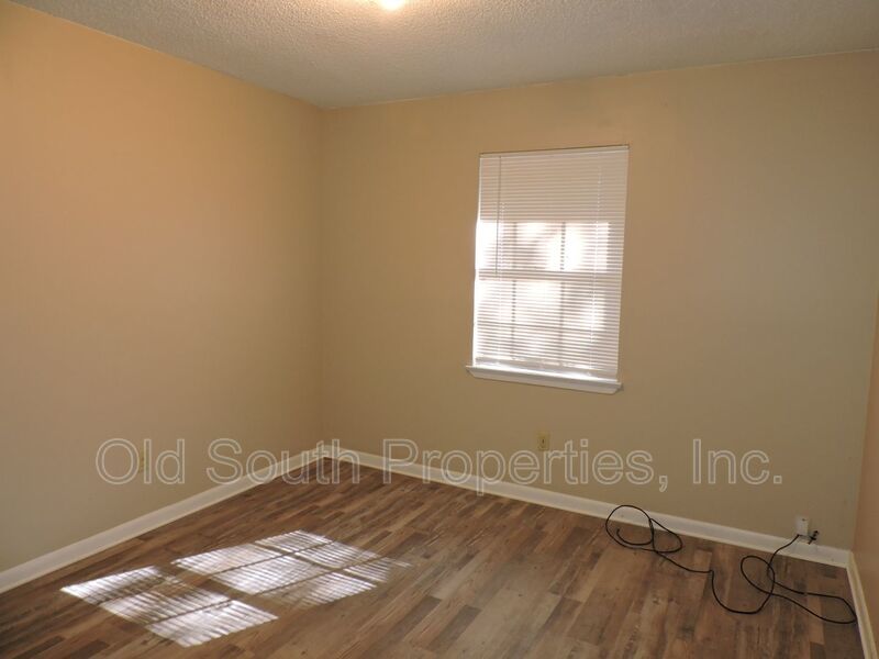 Convenient Northeast location! property image