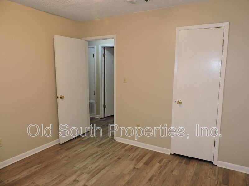 Convenient Northeast location! property image