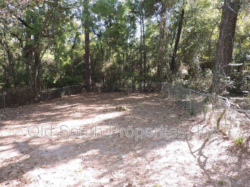 Convenient Northeast location! property image