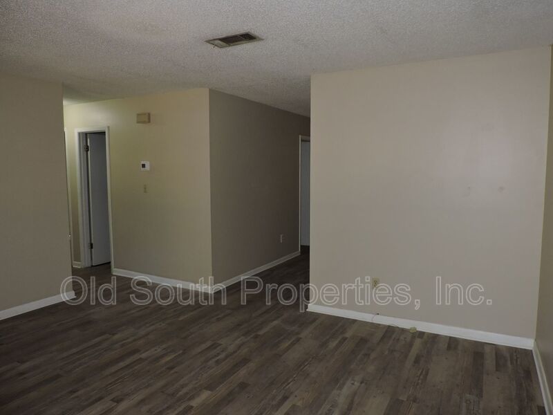 Convenient Northeast location! property image