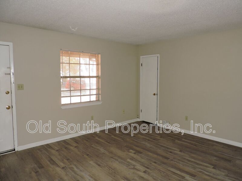 Convenient Northeast location! property image