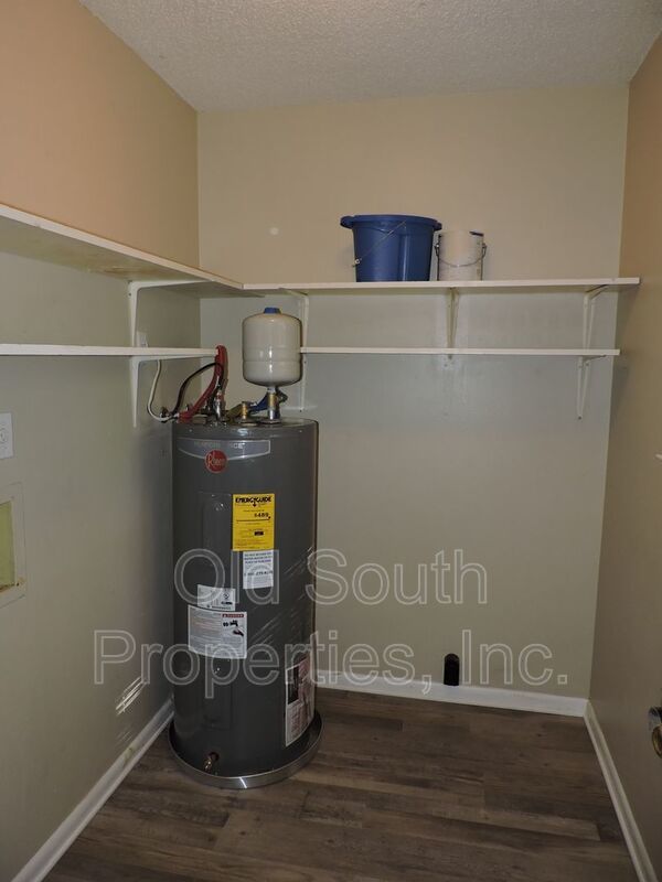 Convenient Northeast location! property image