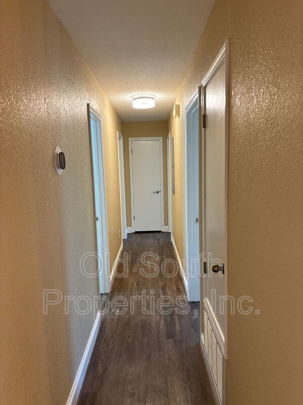 1002 Daffin Rd property image