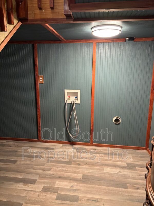 1002 Daffin Rd property image