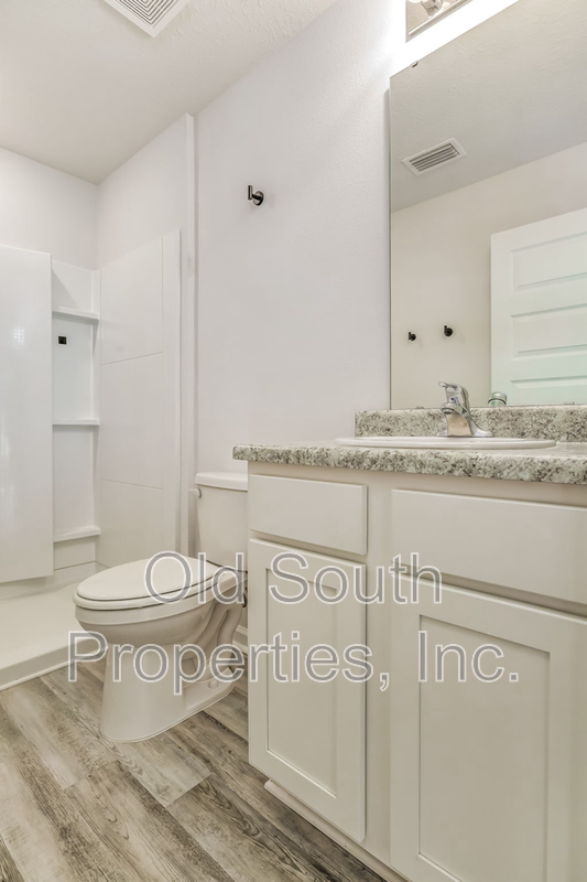 Convient location! property image