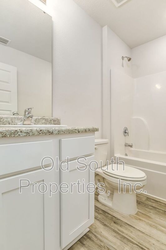 Convient location! property image