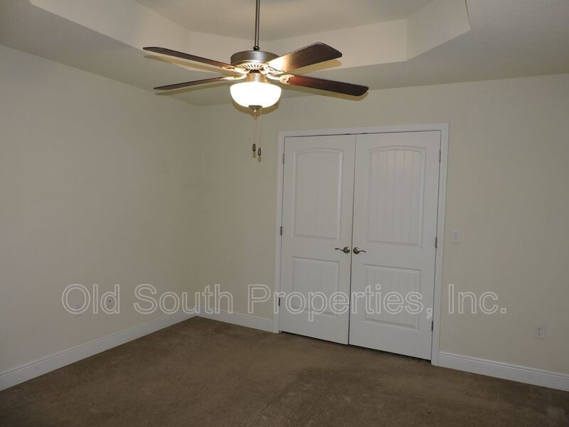 Easy access to Whiting Field & shopping! property image