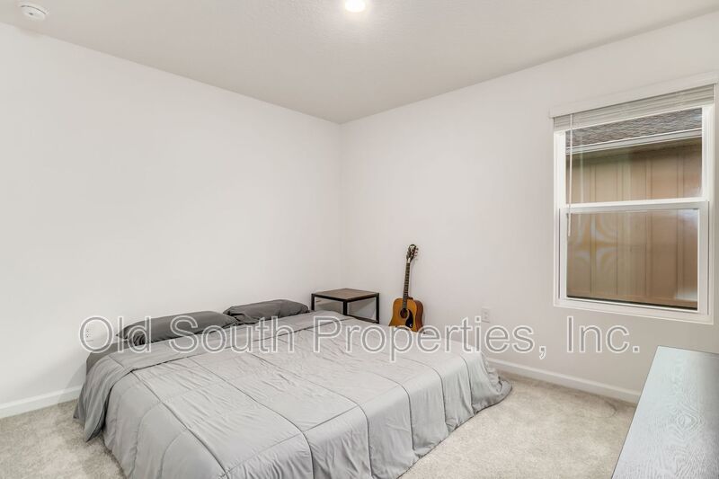 Easy access to shopping, interstate & Navy Federal complex! property image