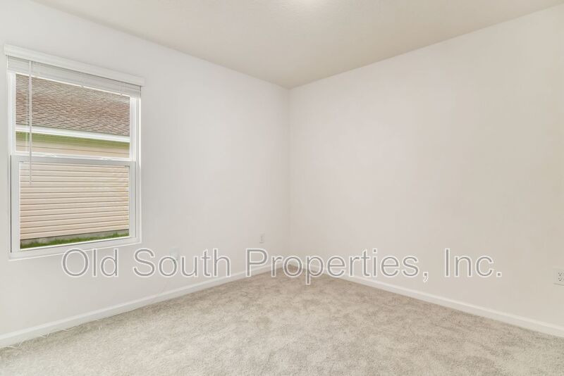 Easy access to shopping, interstate & Navy Federal complex! property image