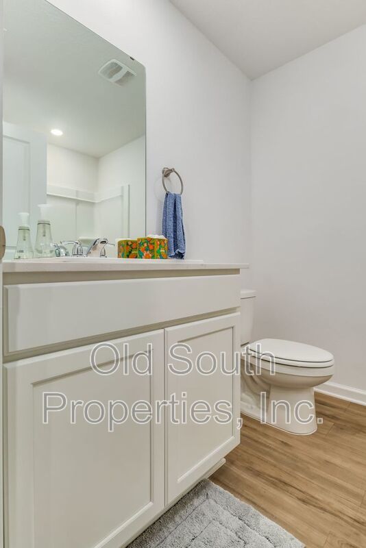 Easy access to shopping, interstate & Navy Federal complex! property image