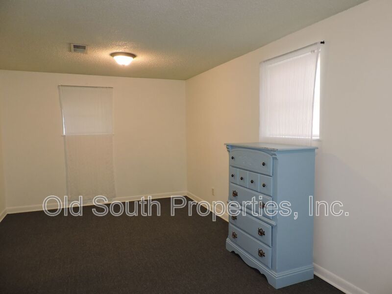 Convenient location! property image