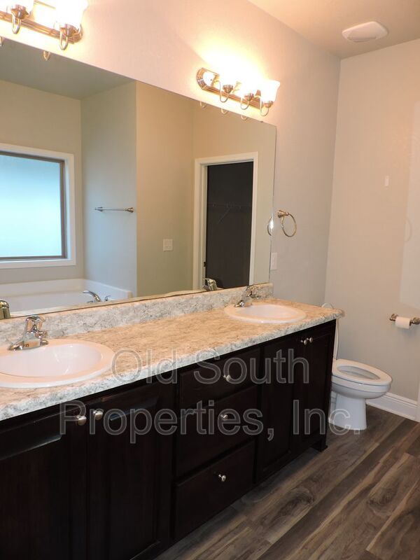 Beautiful four bedroom home near NAS & Corry! property image