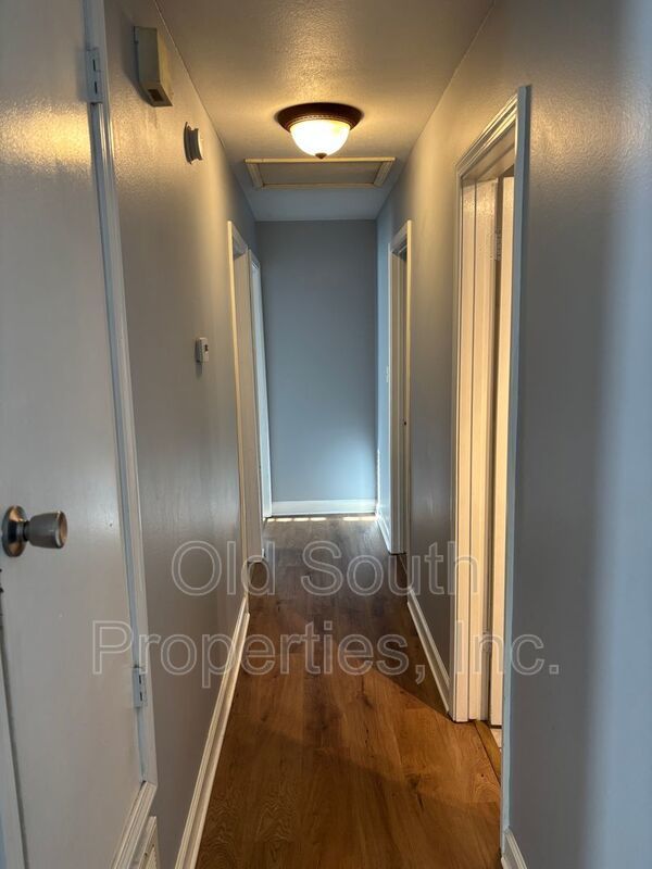 Close to schools, shopping & hospitals! property image