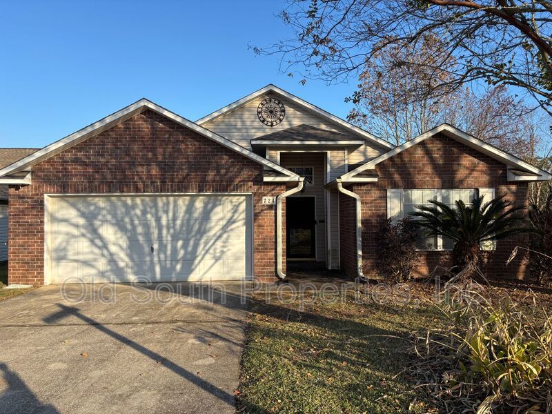 Four bedroom home near Navy Federal Complex! property image