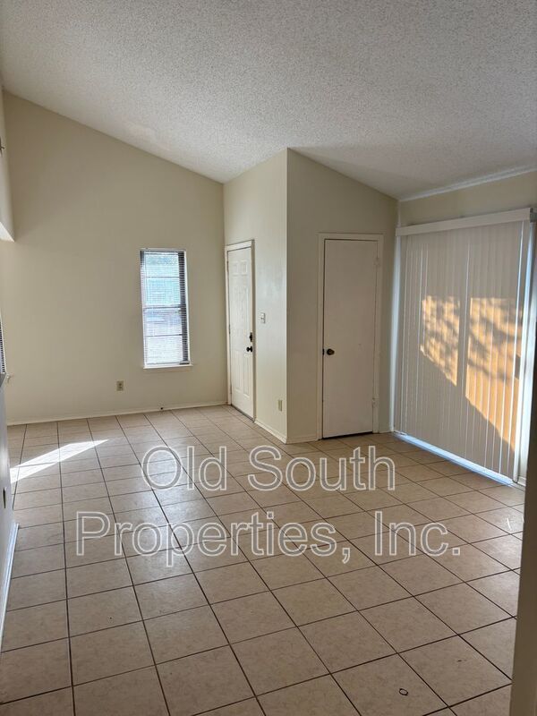 Convenient Northeast location! property image